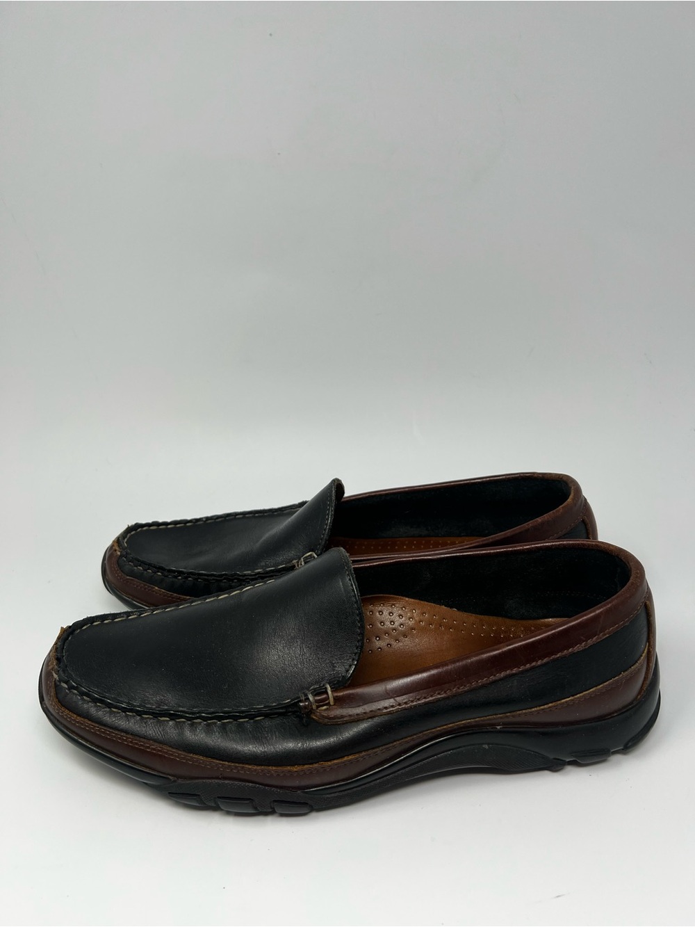 Allen Edmonds Boulder Loafers
Size 9.5